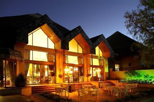 Black Mountain Leisure And Conference Hotel Groothoek Екстериор снимка