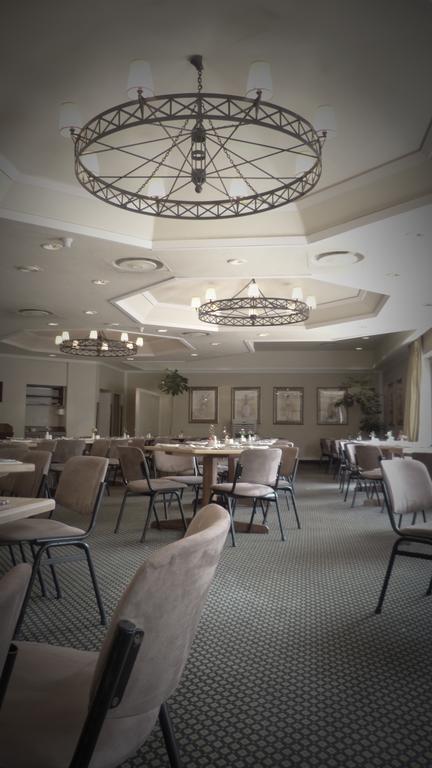 Black Mountain Leisure And Conference Hotel Groothoek Екстериор снимка