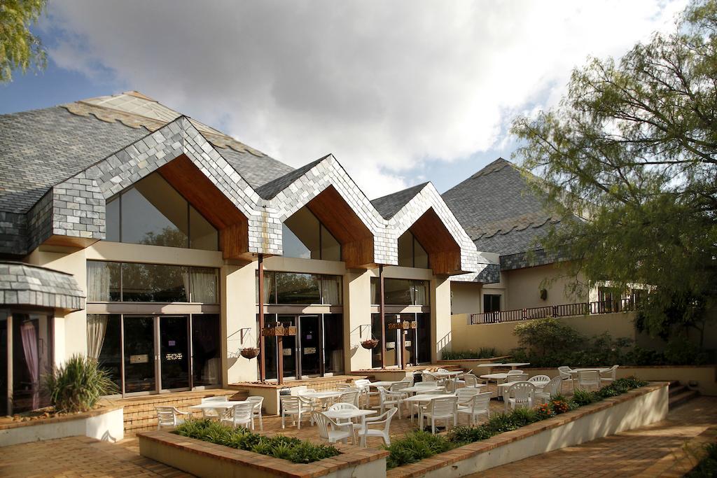 Black Mountain Leisure And Conference Hotel Groothoek Екстериор снимка