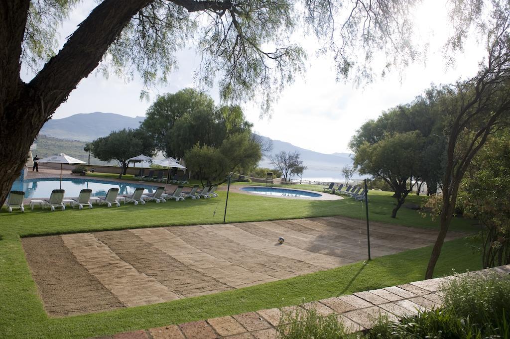 Black Mountain Leisure And Conference Hotel Groothoek Екстериор снимка
