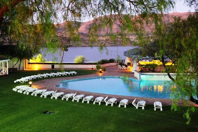 Black Mountain Leisure And Conference Hotel Groothoek Екстериор снимка
