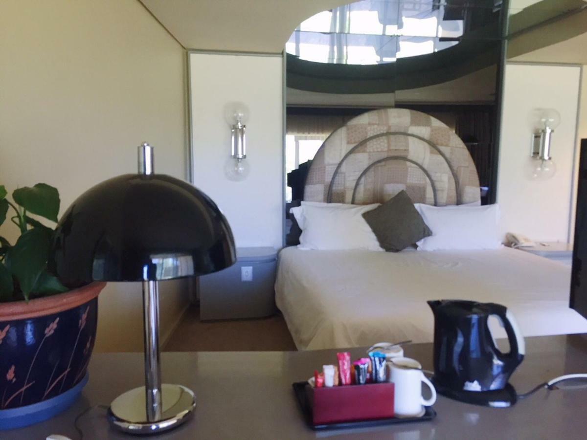 Black Mountain Leisure And Conference Hotel Groothoek Екстериор снимка
