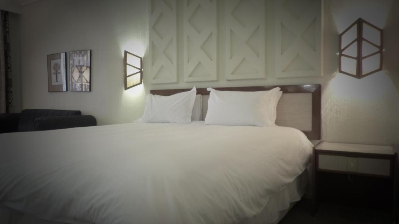 Black Mountain Leisure And Conference Hotel Groothoek Екстериор снимка