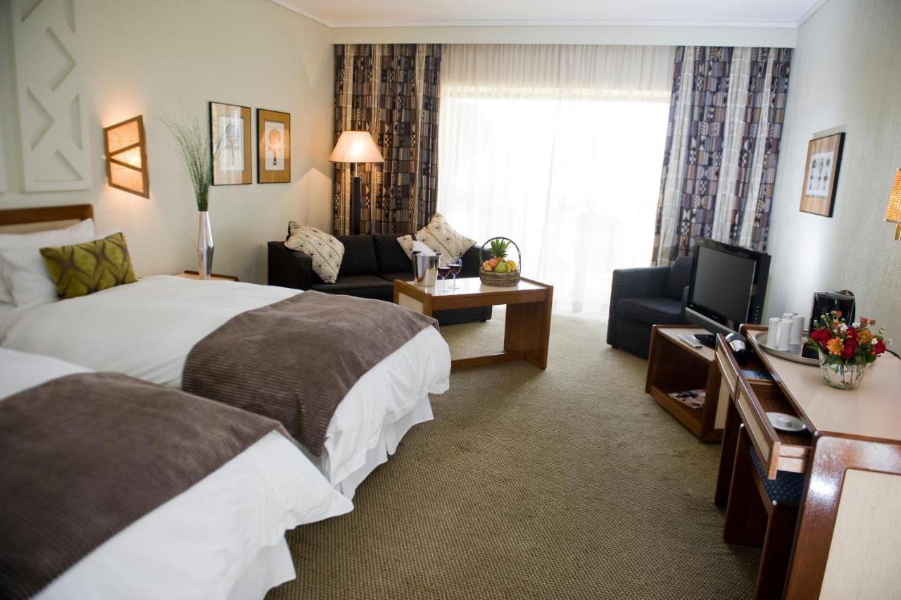 Black Mountain Leisure And Conference Hotel Groothoek Стая снимка